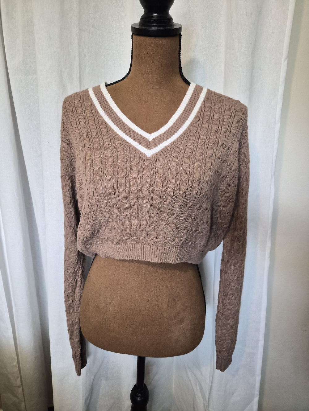 Hollister Taupe Cable-Knit V-Neck Sweater with White Trim